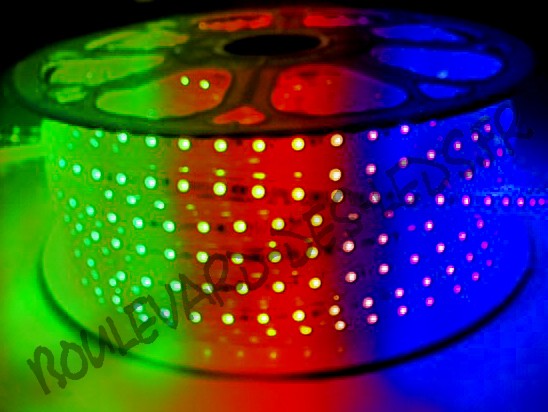Kit ruban led RGB 3 mètres 90 LED multicolore 220v